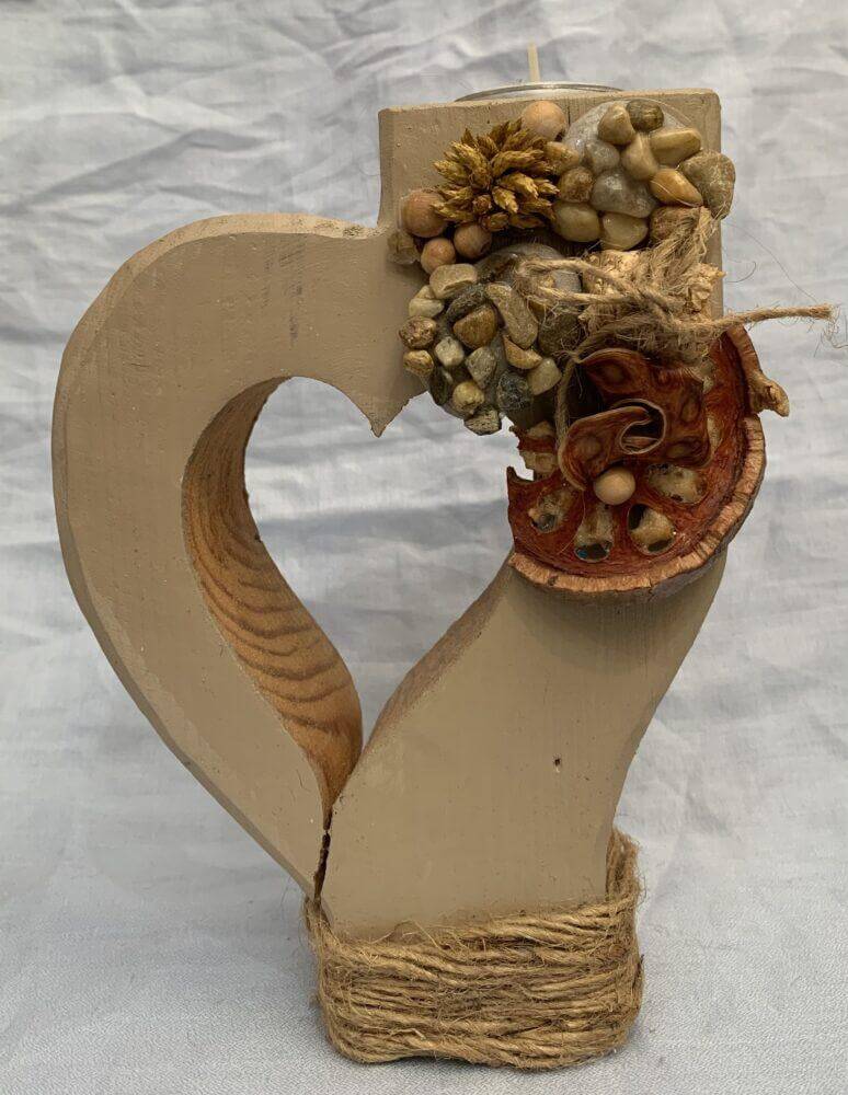 Ρεσώ ξύλο με αποξηραμένα άνθη