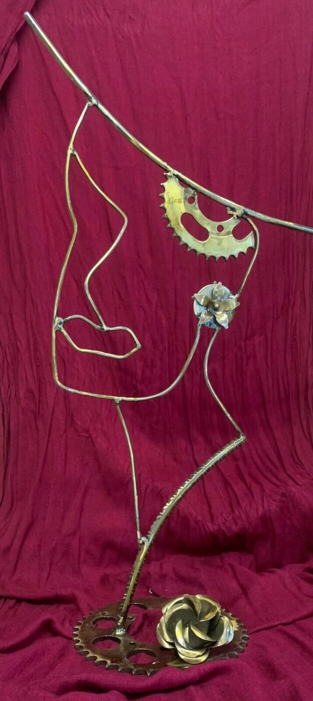 Διακοσμητικό από μέταλλο ΓΥΝΑΙΚΑ