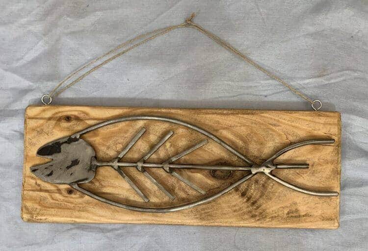 Διακοσμητικό τοίχου από ξύλο ΨΑΡΙ