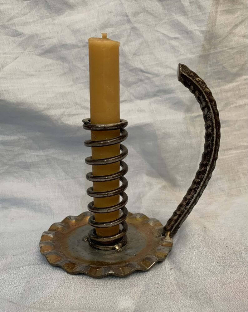 Κηροπήγιο από μέταλλο