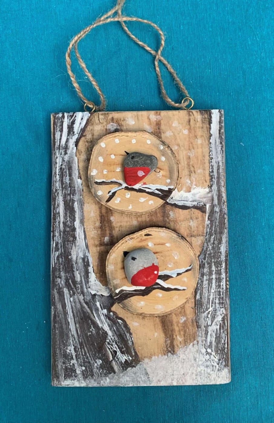 Χριστουγεννιάτικο κρεμαστό από κορμό