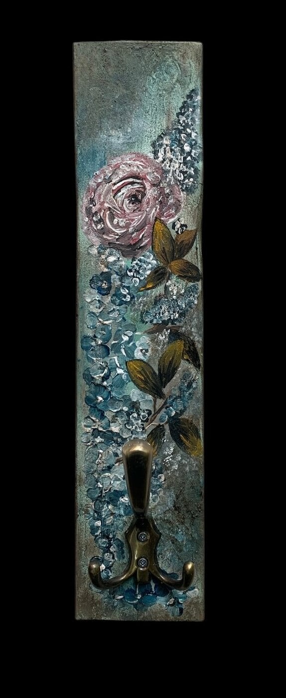 Κρεμάστρα vintage ζωγραφισμένη